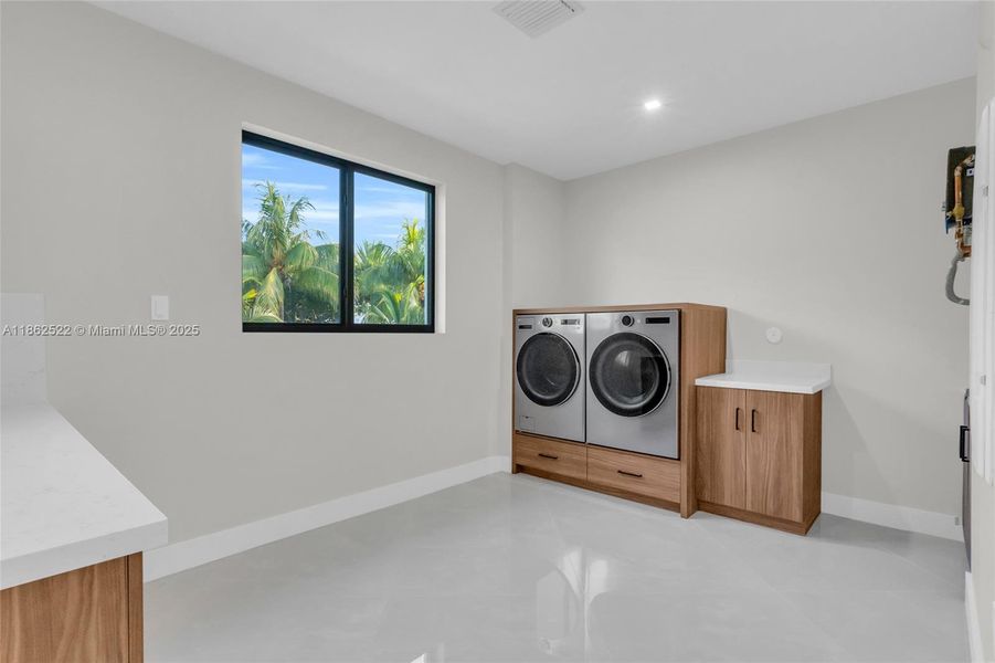 Furnished interior view inside a new home in , Homestead (Image 9).