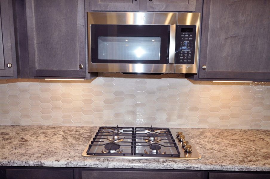 Close-up of interior finishes inside a home in Pedregal, League City (Image 16).