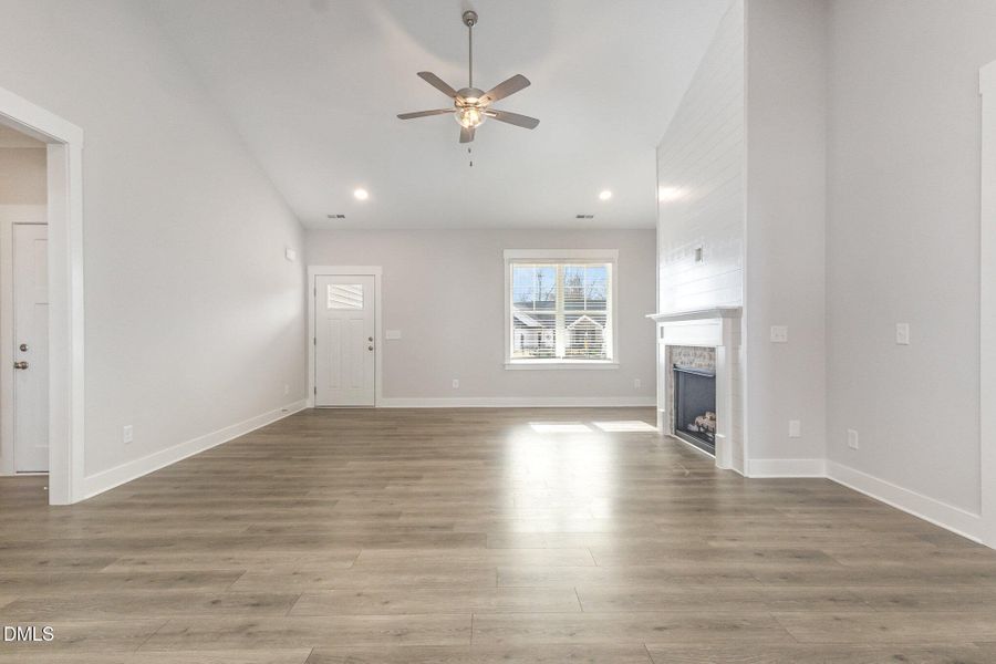 011_kv0a1218-edit_867