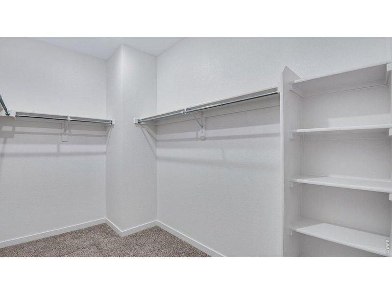 Spacious, unfurnished interior of a new home in Vista Meadows, Fort Lupton (Image 12).