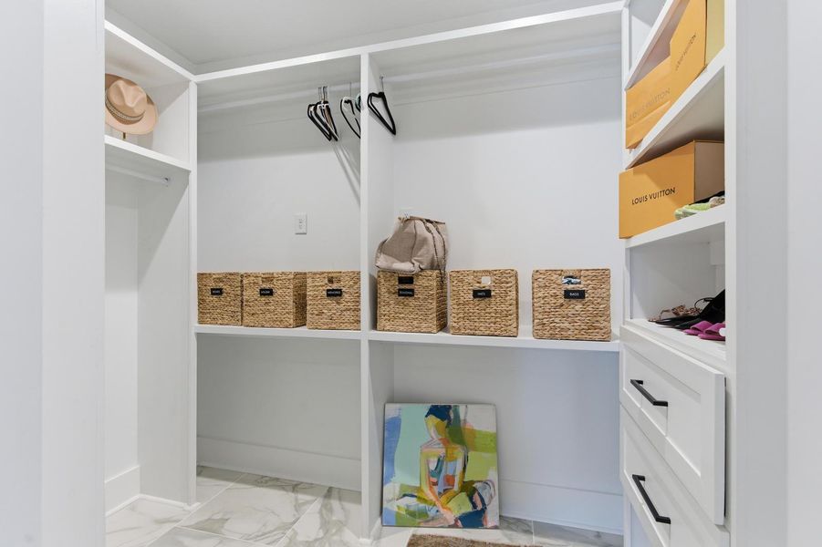 Image 91 of a home in .