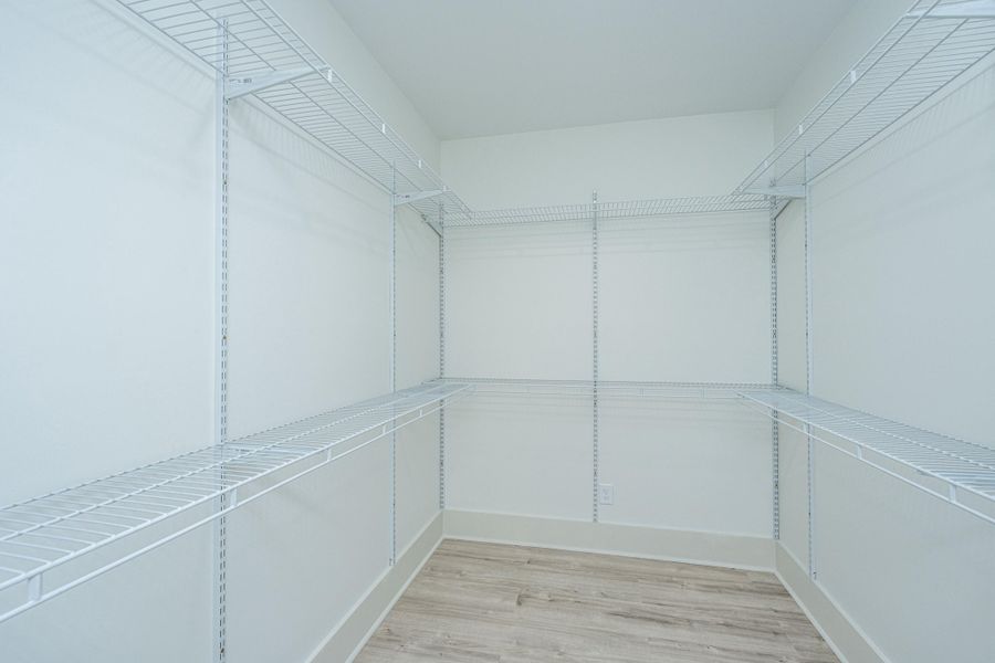Spacious, unfurnished interior of a new home in , Hanahan (Image 15).