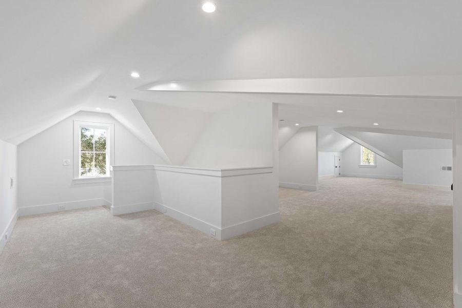 Spacious, unfurnished interior of a new home in , Mount Pleasant (Image 74).