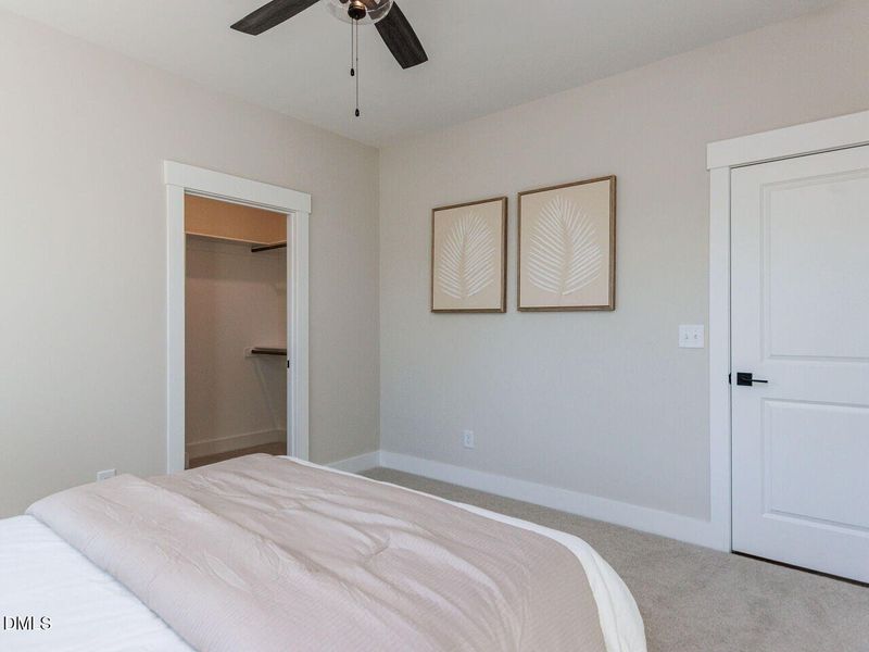 028-1280x960-bedroom