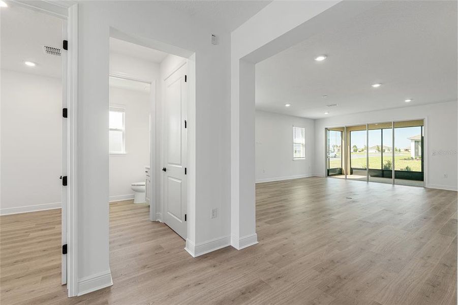 Spacious, unfurnished interior of a new home in , Ocala (Image 44).