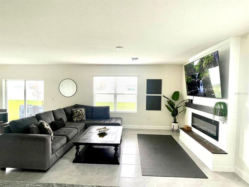 Furnished interior view inside a new home in Summerstone, Wesley Chapel (Image 4). Furnished interior view inside a new home in Summerstone, Wesley Chapel (Image 4).