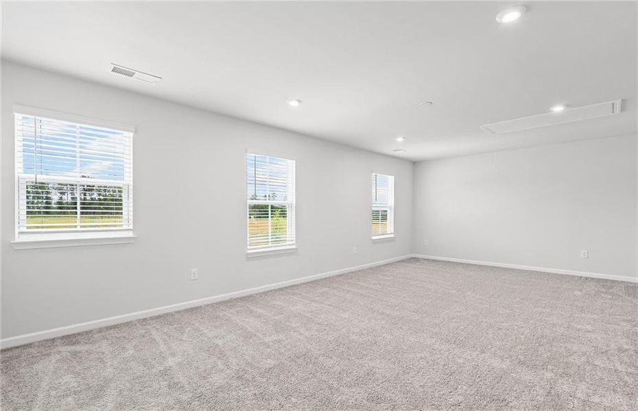 Spacious, unfurnished interior of a new home in Anderson Point, McDonough (Image 31).
