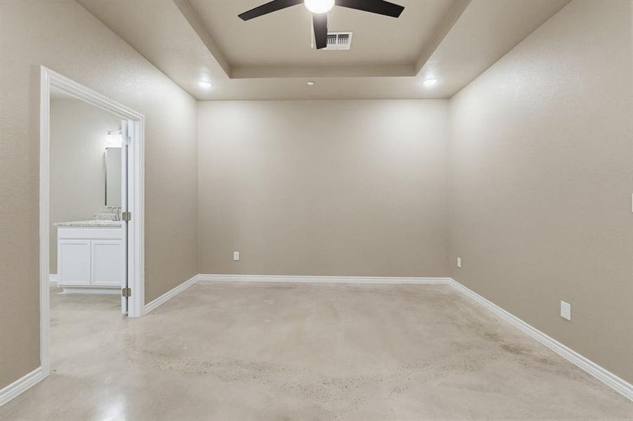 Spacious, unfurnished interior of a new home in , Copperas Cove (Image 15). Spacious, unfurnished interior of a new home in , Copperas Cove (Image 15).