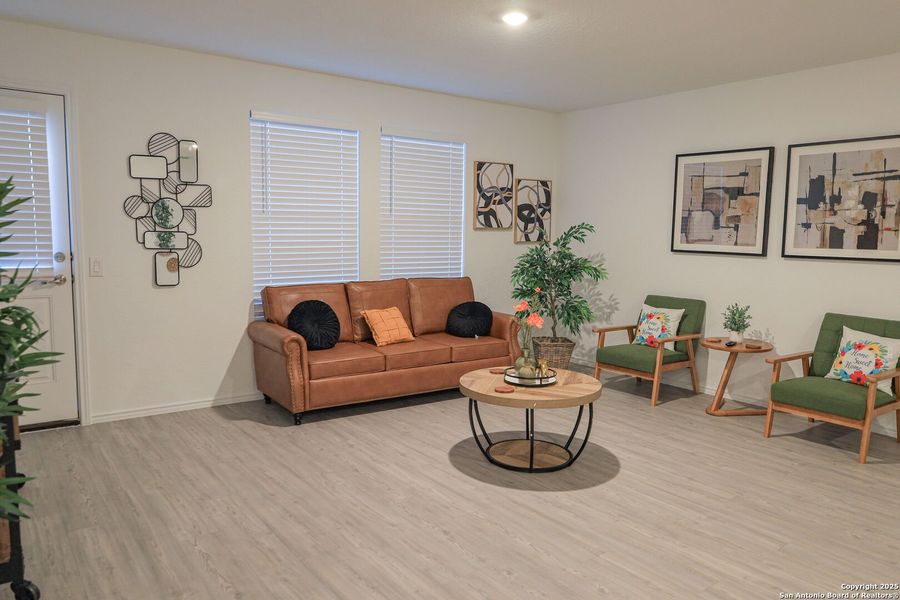 Furnished interior view inside a new home in Mission del Lago, San Antonio (Image 6). Furnished interior view inside a new home in Mission del Lago, San Antonio (Image 6).