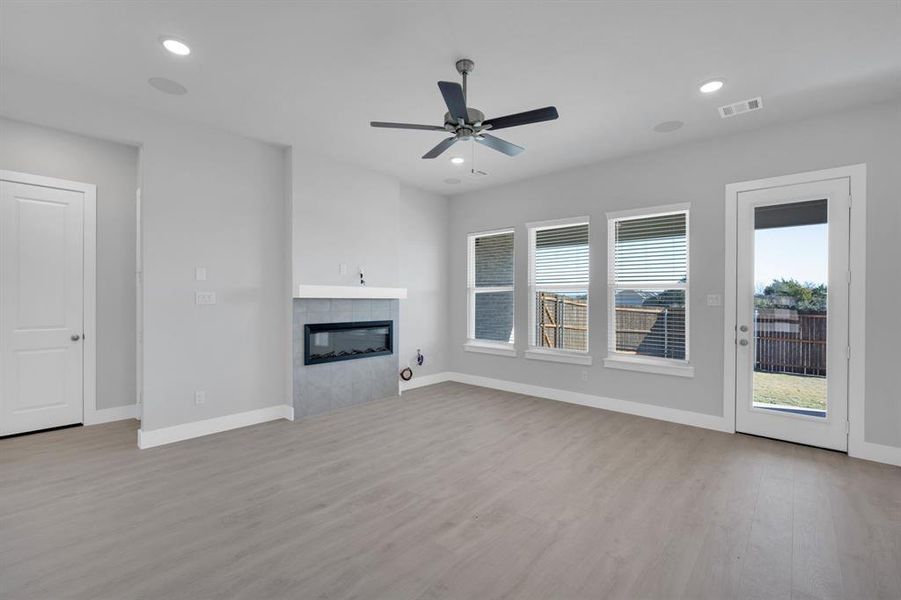 Spacious, unfurnished interior of a new home in Ten Mile Creek Estates, DeSoto (Image 16). Spacious, unfurnished interior of a new home in Ten Mile Creek Estates, DeSoto (Image 16).