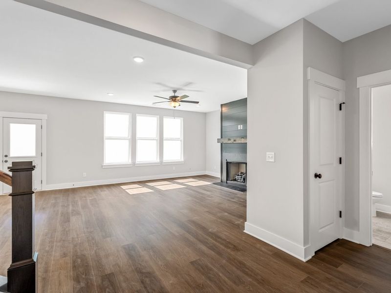Spacious, unfurnished interior of a new home in Calista Farms, White House (Image 18). Spacious, unfurnished interior of a new home in Calista Farms, White House (Image 18).