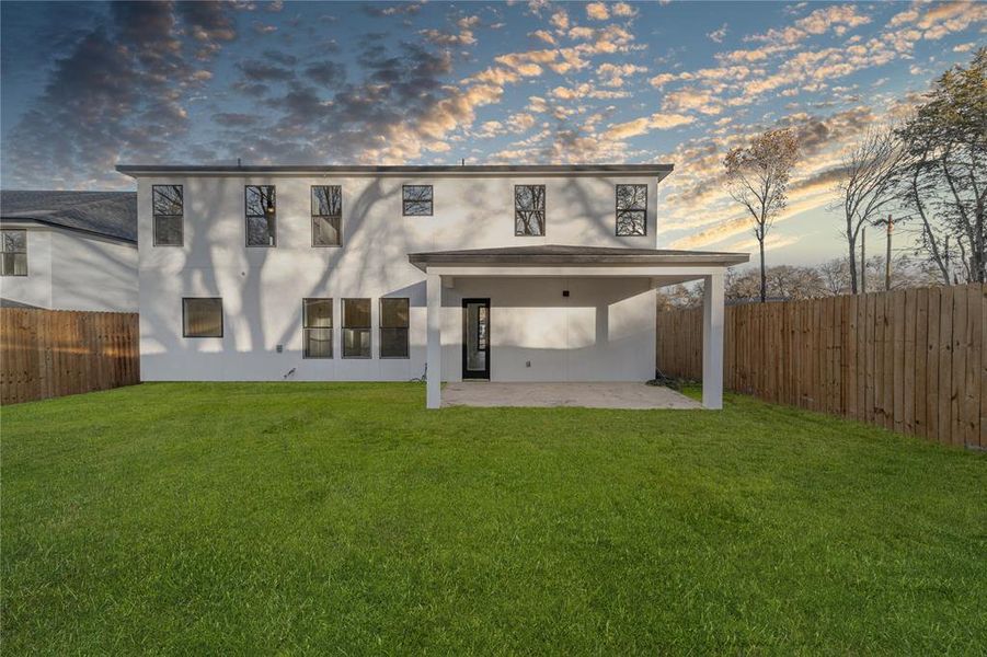 Exterior details and patio area of a home in , Dallas (Image 23).