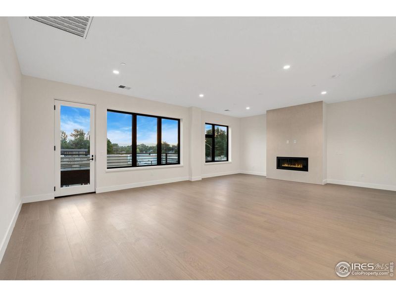 Spacious, unfurnished interior of a new home in , Loveland (Image 16).