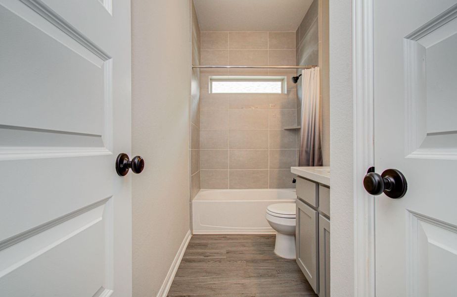 Hall full bath