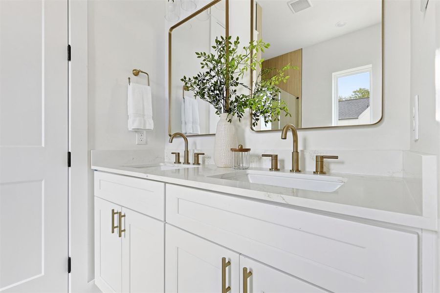 Image 29 of a home in .