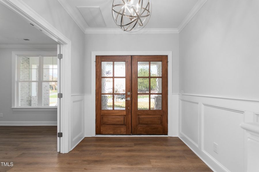 1246 Jamestowne Drive-7