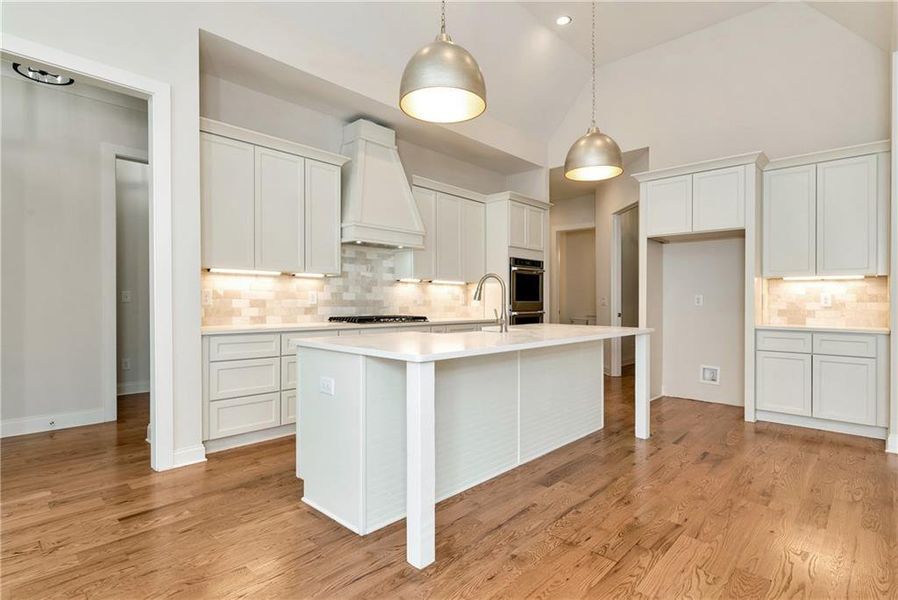 Furnished interior view inside a new home in , Dahlonega (Image 8).