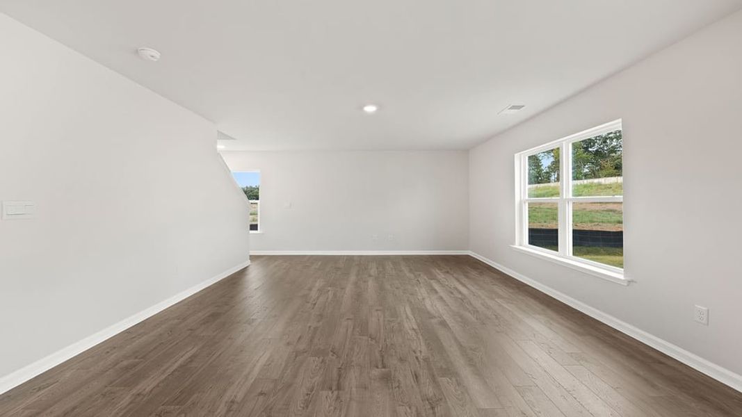 Spacious, unfurnished interior of a new home in Cascade Point, Seneca (Image 22).