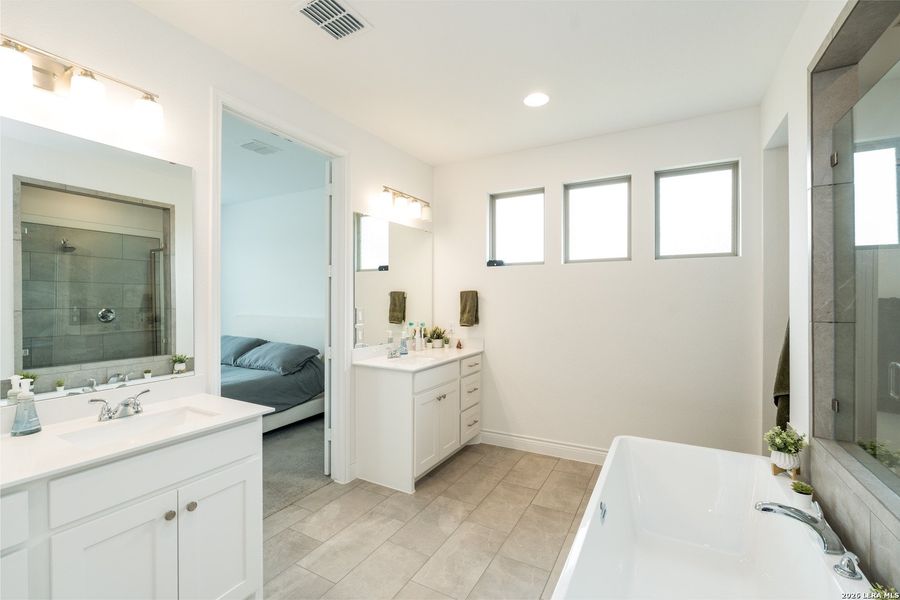 Furnished interior view inside a new home in , Liberty Hill (Image 7).