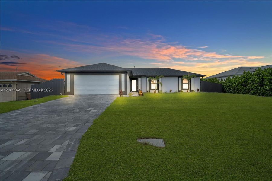 Exterior details and patio area of a home in , Cape Coral (Image 21).