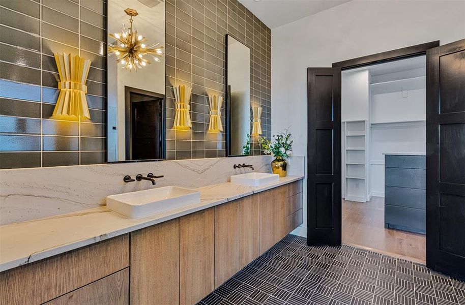 Furnished interior view inside a new home in , Heath (Image 14).