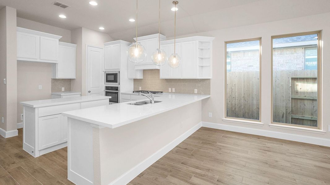 Furnished interior view inside a new home in Escondido 45', Magnolia (Image 8).