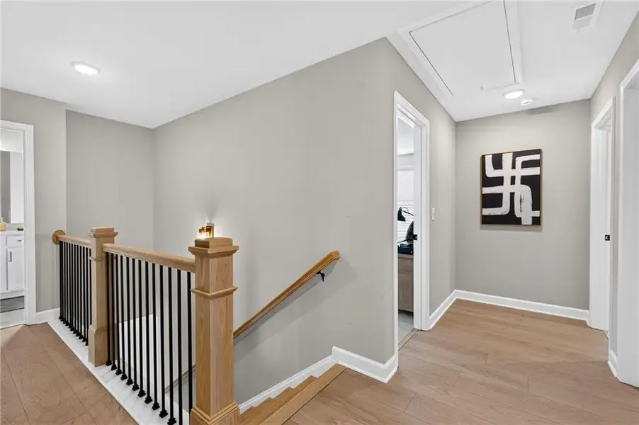 Spacious, unfurnished interior of a new home in Avenbrook, Mableton (Image 25).