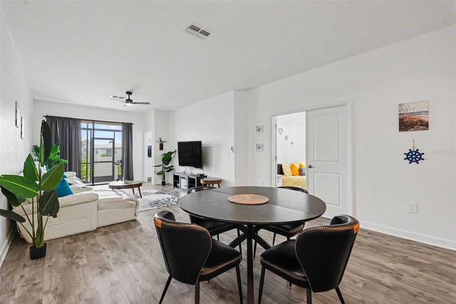 Furnished interior view inside a new home in , Bradenton (Image 5).