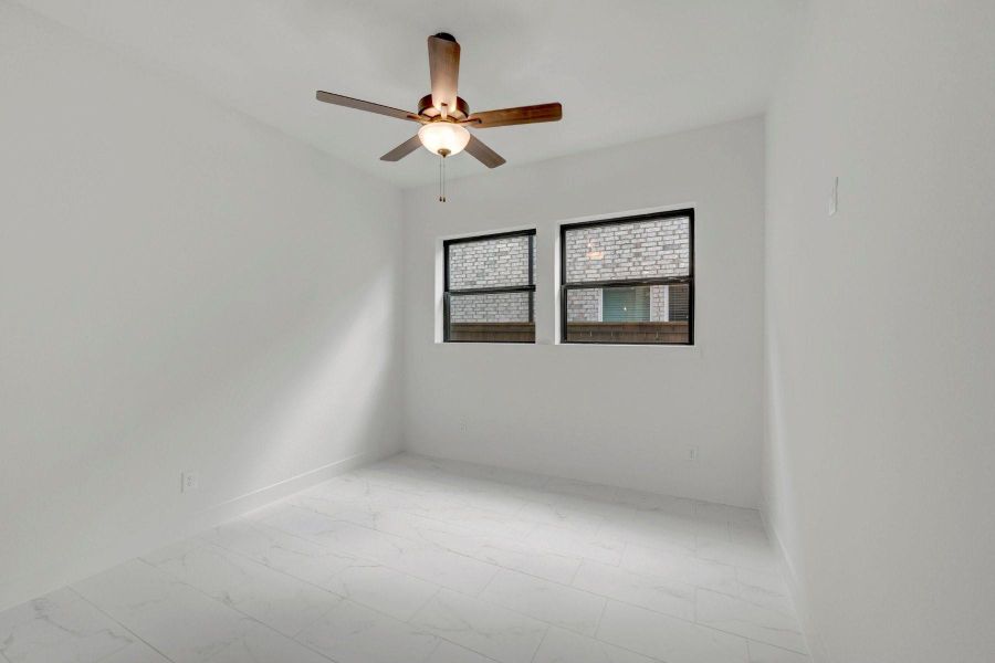 Spacious, unfurnished interior of a new home in The Highlands - Grove Collection, Porter (Image 36).