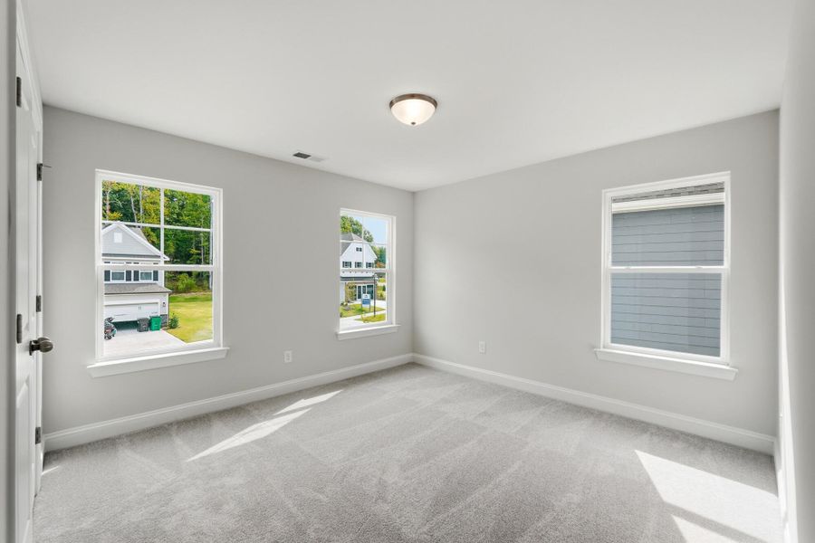 Spacious, unfurnished interior of a new home in Caldwell Forest, Charlotte (Image 25).