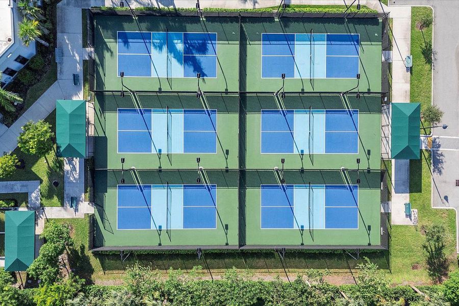 74-8318 W Blue Spring Dr_074