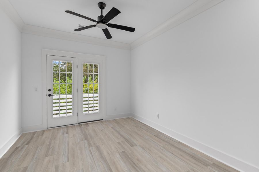 Spacious, unfurnished interior of a new home in , North Charleston (Image 20).