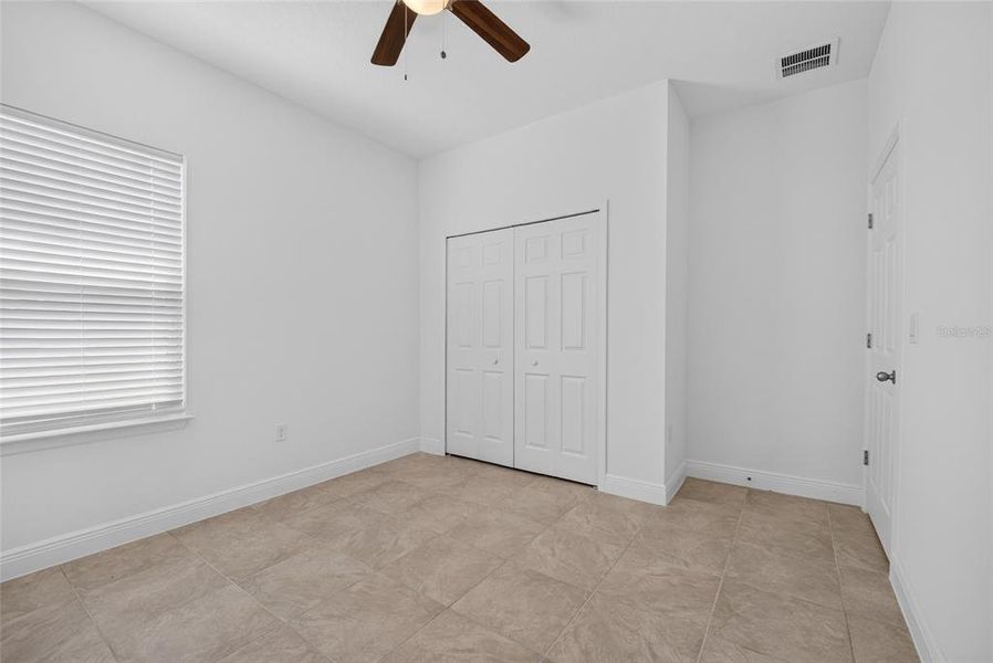Spacious, unfurnished interior of a new home in , Ocala (Image 20).