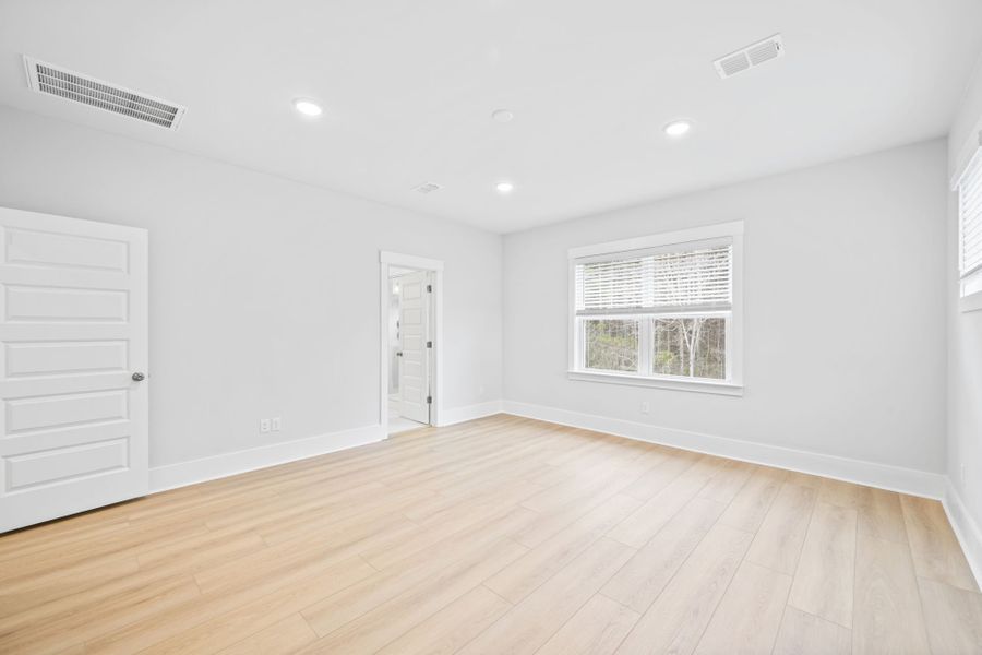 Spacious, unfurnished interior of a new home in Nexton, Summerville (Image 43).