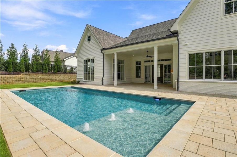 Exterior details and patio area of a home in , Dawsonville (Image 23).
