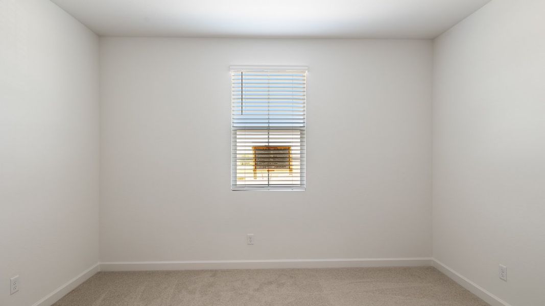 Spacious, unfurnished interior of a new home in Zanjero Pass, Waddell (Image 14).