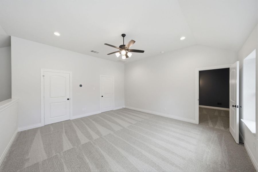 Spacious, unfurnished interior of a new home in The Woodlands Hills 65′, Willis (Image 44). Spacious, unfurnished interior of a new home in The Woodlands Hills 65′, Willis (Image 44).