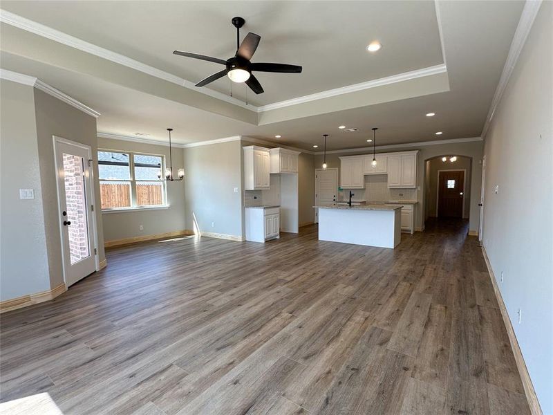 Spacious, unfurnished interior of a new home in , Cleburne (Image 12).
