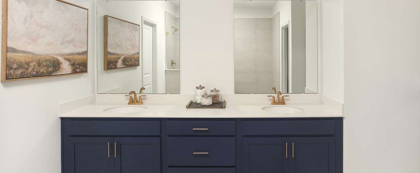 Representative interior finishes for a home built from the Palermo - Waterway by Ashton Woods in Blue Heron Retreat, Little River (Image 13).