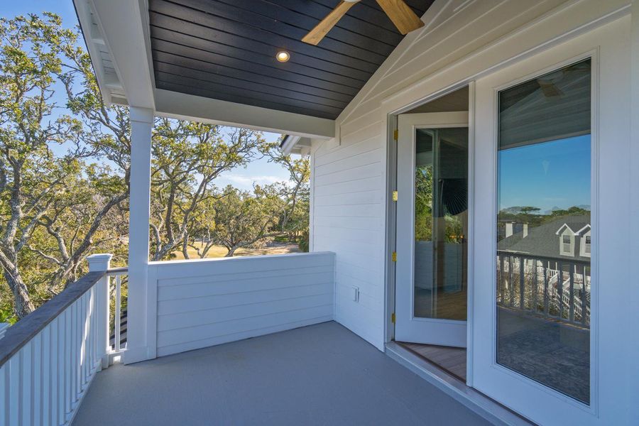Exterior details and patio area of a home in , Edisto Island (Image 34). Exterior details and patio area of a home in , Edisto Island (Image 34).