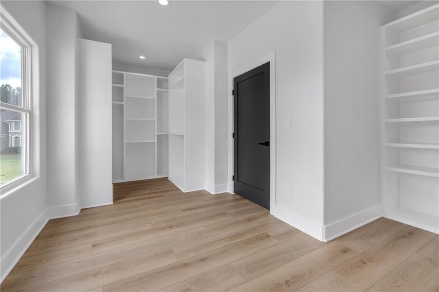Spacious, unfurnished interior of a new home in , Fairburn (Image 26).