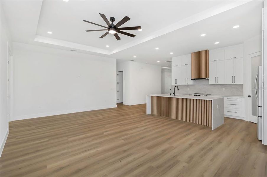 Spacious, unfurnished interior of a new home in , St. Petersburg (Image 26). Spacious, unfurnished interior of a new home in , St. Petersburg (Image 26).