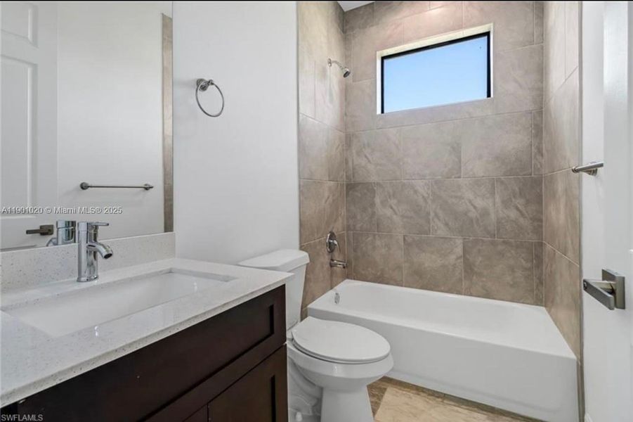 Furnished interior view inside a new home in , Lehigh Acres (Image 6).