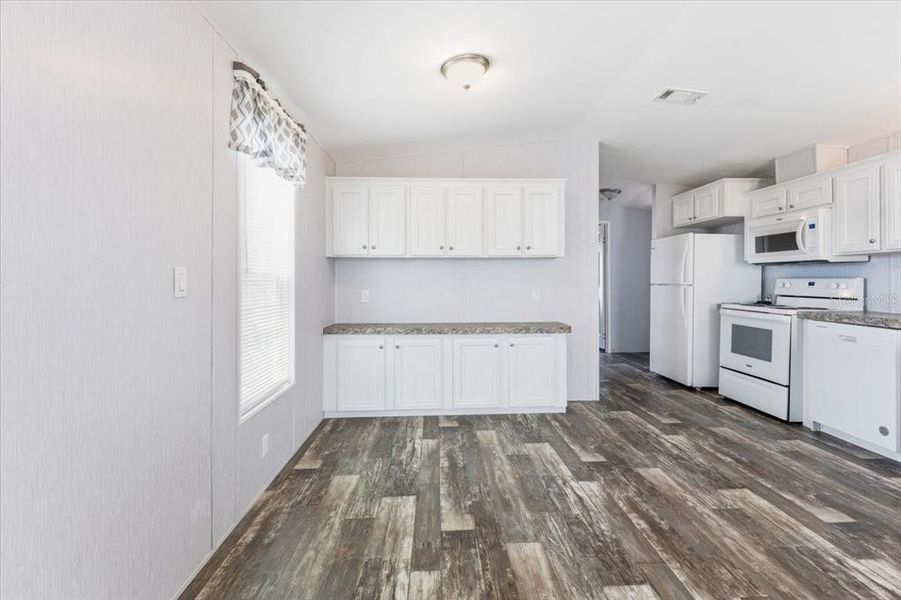 Image 23 of a home in .