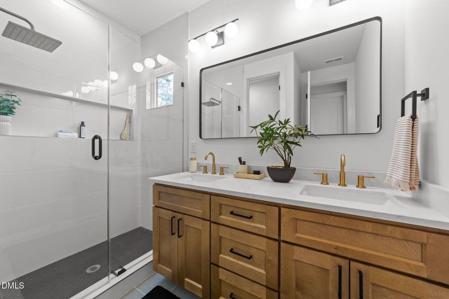 16-web-or-mls-VB4A5387 16-web-or-mls-VB4A5387