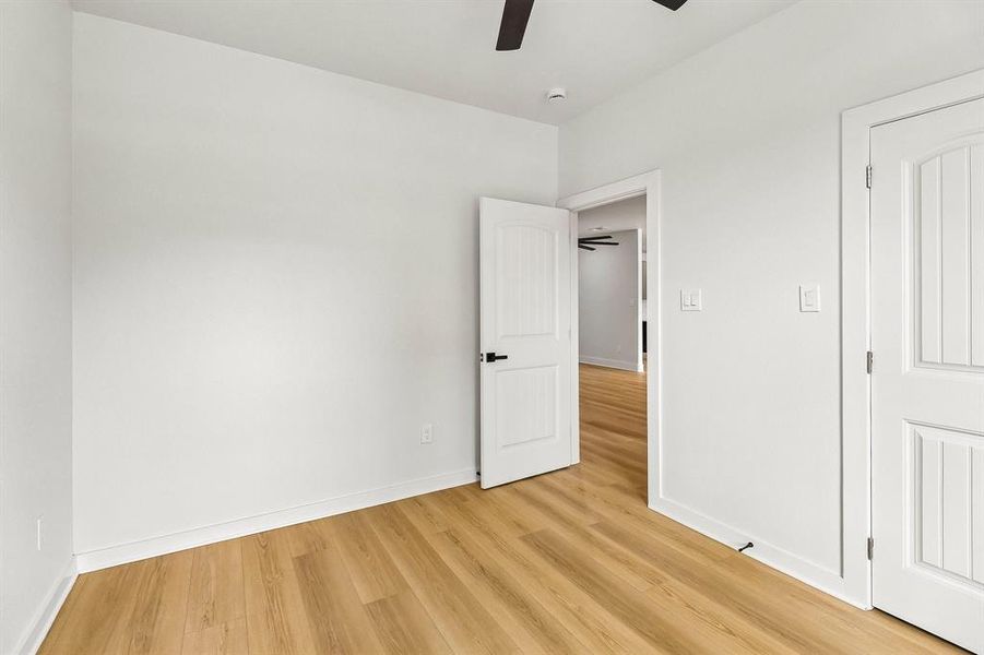 Spacious, unfurnished interior of a new home in , Mesquite (Image 18).