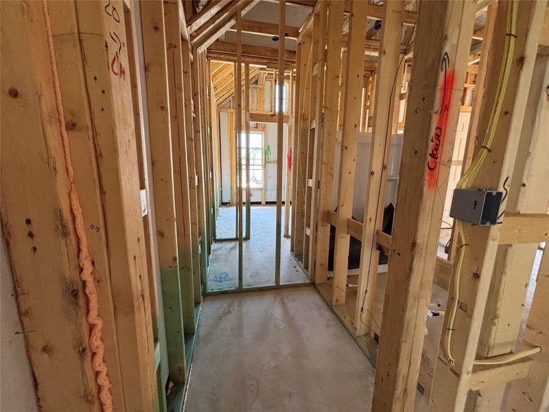 Spacious, unfurnished interior of a new home in Berry Creek Highlands, Georgetown (Image 22).