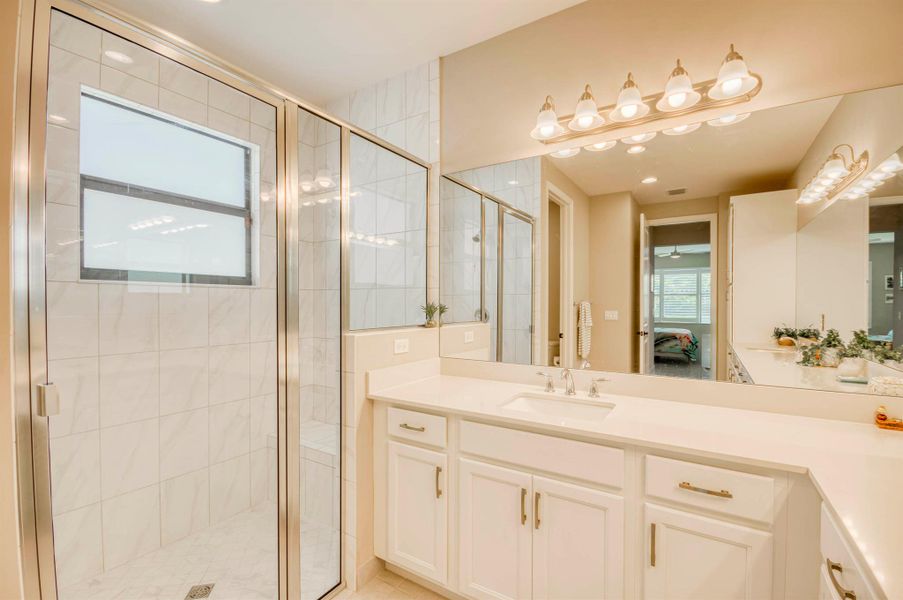 Furnished interior view inside a new home in , Port St. Lucie (Image 19).