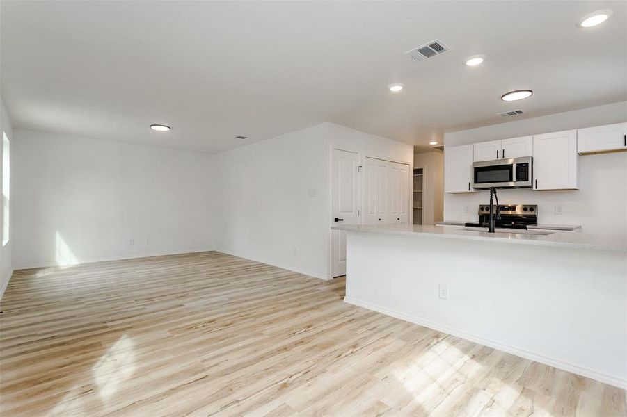 Spacious, unfurnished interior of a new home in , Bonham (Image 15). Spacious, unfurnished interior of a new home in , Bonham (Image 15).