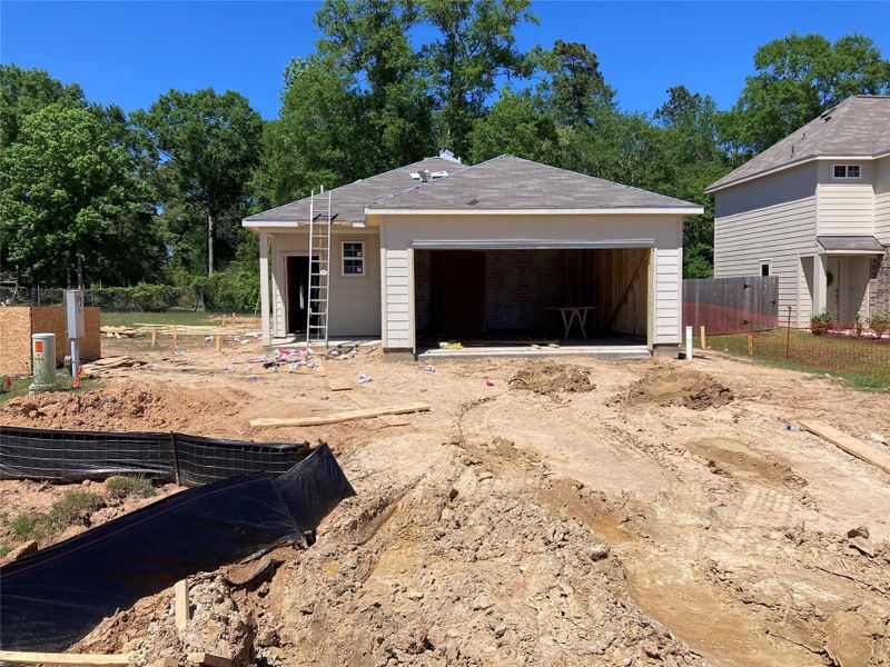 In-progress construction of a new home in Sherwood Glen, Conroe, TX (Image 17).